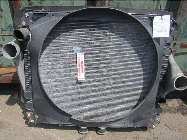 FREIGHTLINER FL112 Photo