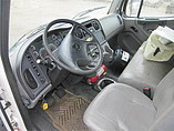 FREIGHTLINER BUSINESS CLASS M2 10 Photo #5