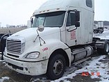 FREIGHTLINER COLUMBIA 120 Photo #2