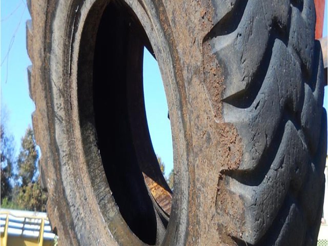 FIRESTONE 33.5X39 Photo