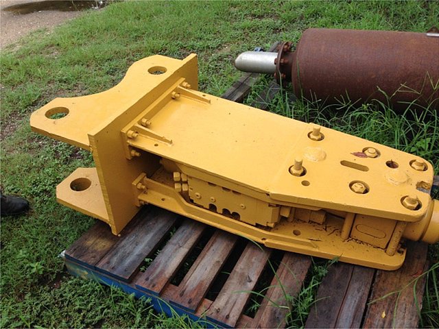 EXCAVATOR 120 Photo
