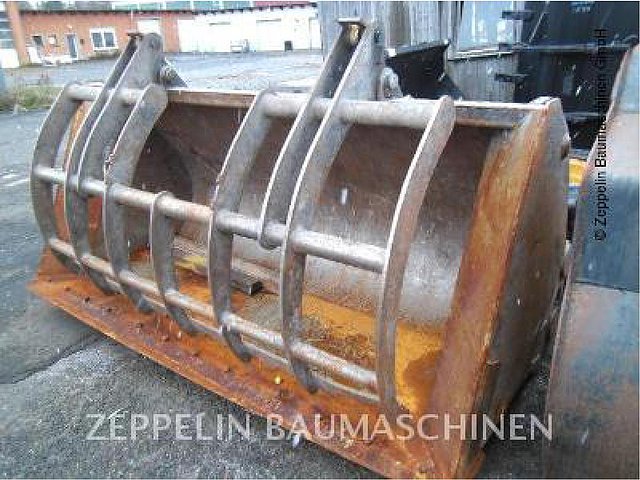 FLTZINGER GERTETECHNIK GMBH HOCHKIPPSCHAUFEL 938