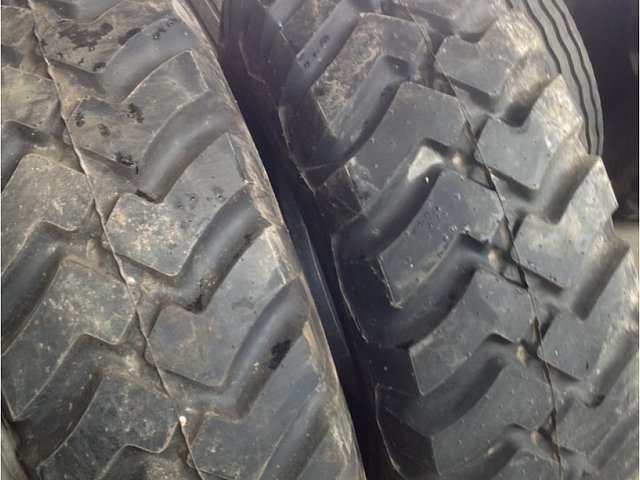 FIRESTONE 20.5X25 Photo