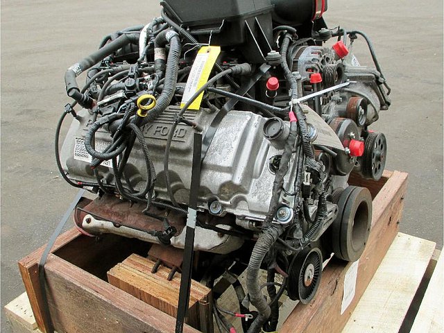 FORD 6.2L GAS Photo