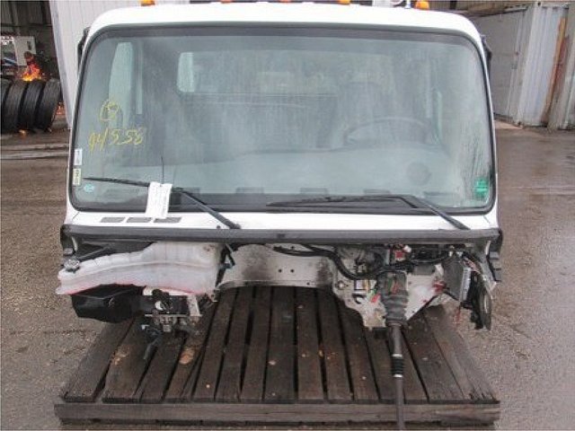 FREIGHTLINER BUSINESS CLASS M2 10 Photo