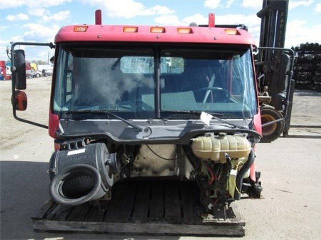 FREIGHTLINER COLUMBIA Photo