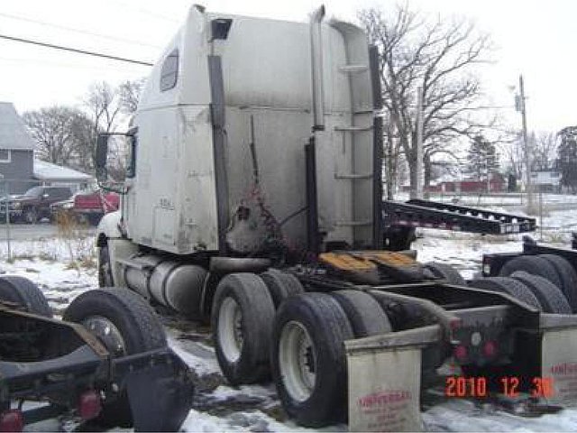 FREIGHTLINER COLUMBIA 120 Photo