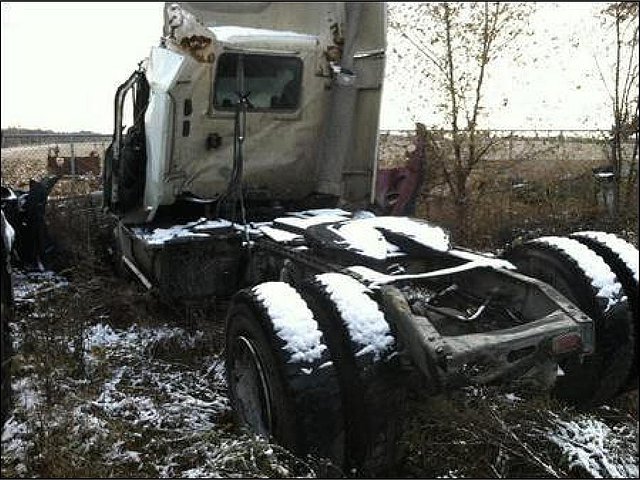 FREIGHTLINER COLUMBIA 120 Photo