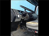 FREIGHTLINER FL70 Photo #8