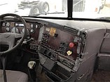FREIGHTLINER C120-CENTURY Photo #6