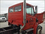 FREIGHTLINER FL70 Photo #2