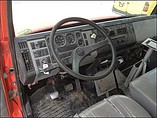 FREIGHTLINER FL70 Photo #5