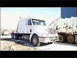 FREIGHTLINER COLUMBIA 120 Photo #5