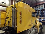FREIGHTLINER FLD120 Photo #2