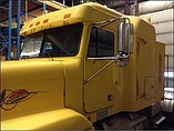 FREIGHTLINER FLD120 Photo #5