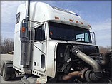FREIGHTLINER FLD120 Photo #2