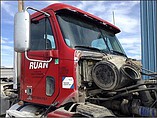 FREIGHTLINER COLUMBIA 120 Photo #2