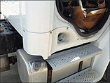 FREIGHTLINER M2 106