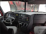 FREIGHTLINER COLUMBIA 120 Photo #10