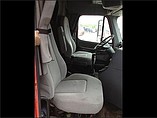 FREIGHTLINER COLUMBIA 120 Photo #11