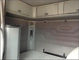 FREIGHTLINER COLUMBIA 120 Photo #13