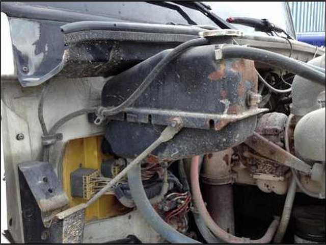 FREIGHTLINER FL70 Photo