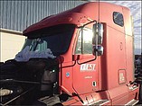 FREIGHTLINER COLUMBIA 120 Photo #2