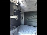 FREIGHTLINER COLUMBIA 120 Photo #8