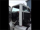 FREIGHTLINER FL112 Photo #3