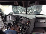 FREIGHTLINER COLUMBIA 120 Photo #4
