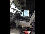 FREIGHTLINER COLUMBIA 120 Photo #3