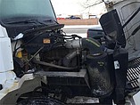 FREIGHTLINER FL70 Photo #7