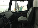 FREIGHTLINER FL70 Photo #6