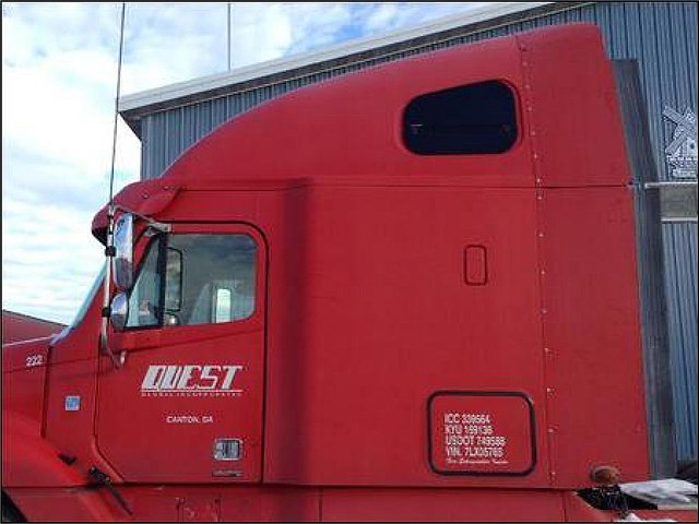 FREIGHTLINER COLUMBIA 120 Photo