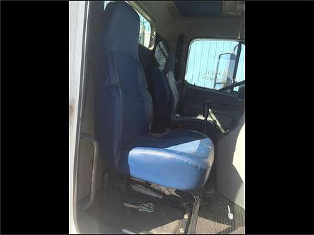 FREIGHTLINER COLUMBIA 120 Photo