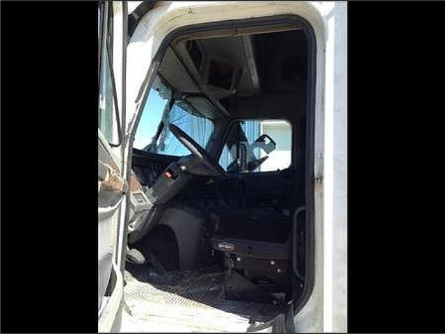 FREIGHTLINER C120-CENTURY Photo