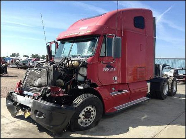 FREIGHTLINER C120-CENTURY Photo