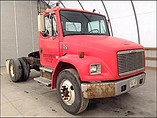 FREIGHTLINER FL70 Photo #4