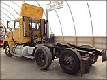 FREIGHTLINER FLD120 Photo #2