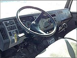 FREIGHTLINER FL70 Photo #6