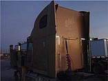 FREIGHTLINER FLD120 Photo #3