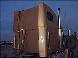 FREIGHTLINER FLD120 Photo #4