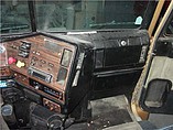FREIGHTLINER FLD120 Photo #5