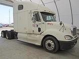 FREIGHTLINER COLUMBIA 120 Photo #2