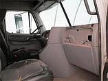 FREIGHTLINER COLUMBIA 112 Photo #2