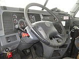 FREIGHTLINER COLUMBIA 112 Photo #8