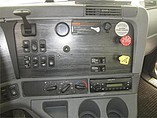 FREIGHTLINER COLUMBIA 120 Photo #11