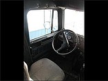 FREIGHTLINER FLD112 Photo #9