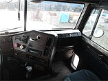 FREIGHTLINER FLD112 Photo #11