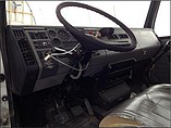 FREIGHTLINER FL70 Photo #3